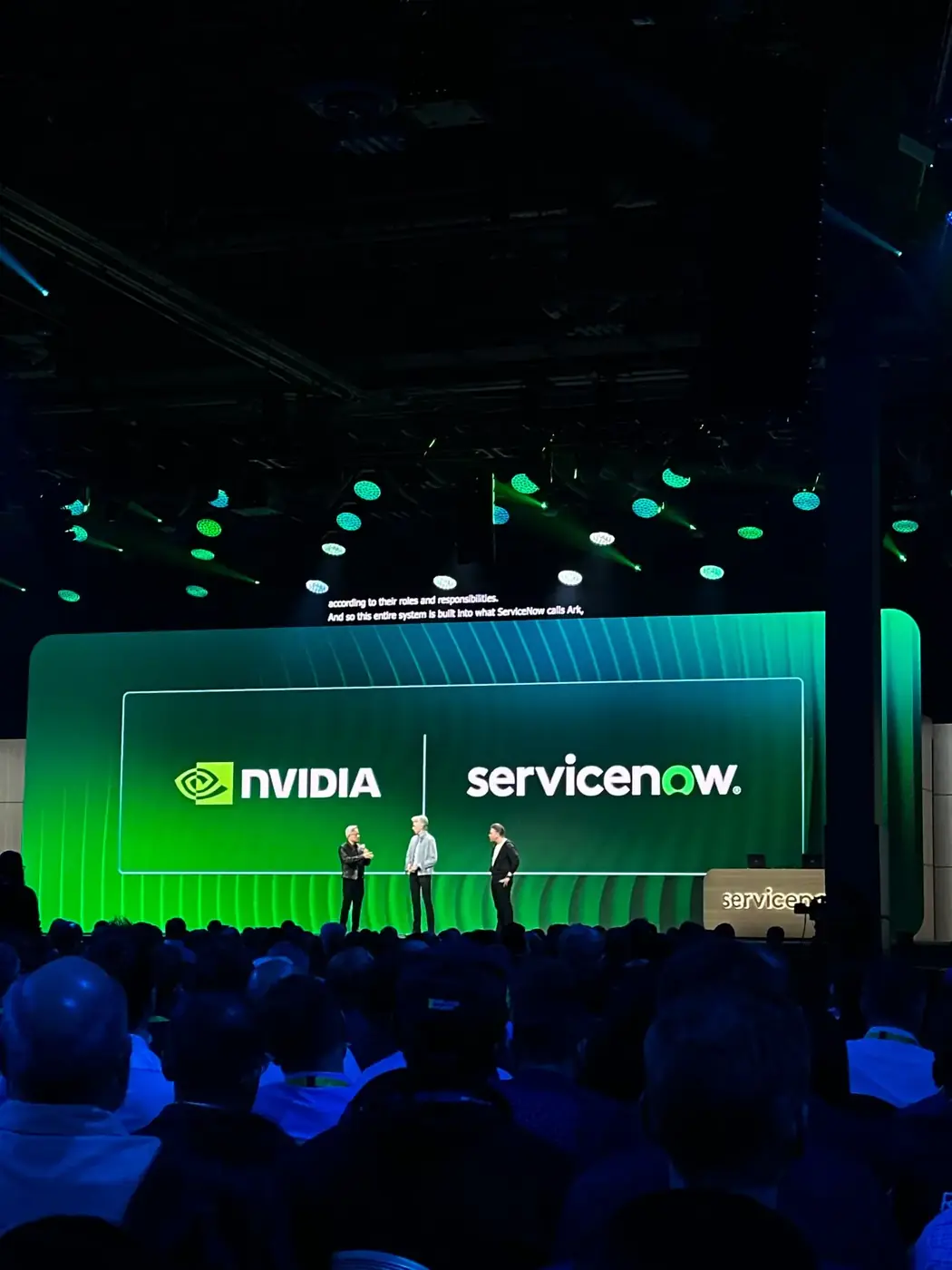 ServiceNow und NVIDIA auf der Keynote-Bühne der Knowledge 26